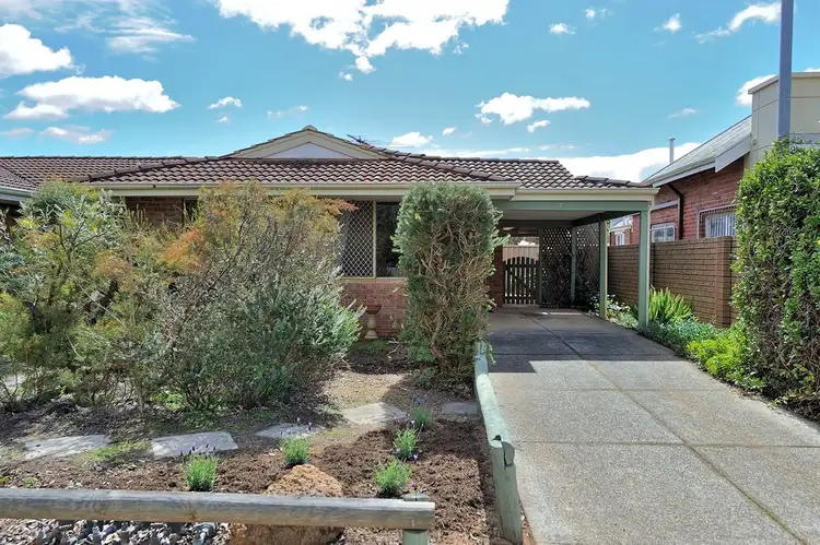 Unit 2, 3045 Jacoby Street, Mundaring WA 6073