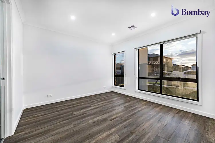 Second view of Homely house listing, 10 Fitzpatrick Circuit, Kalkallo VIC 3064