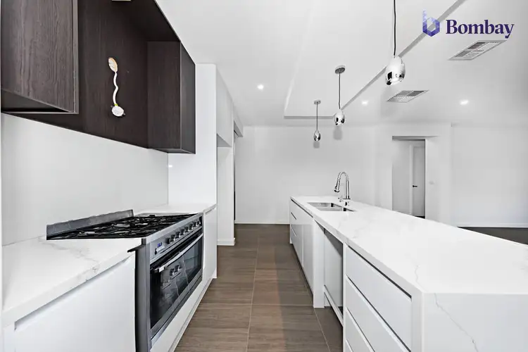 Sixth view of Homely house listing, 10 Fitzpatrick Circuit, Kalkallo VIC 3064