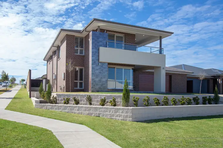 10 Pinchtail Street, Chisholm NSW 2322