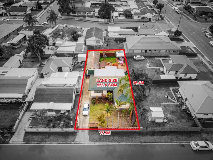 1 BARLOW CRESCENT, Canley Heights NSW 2166