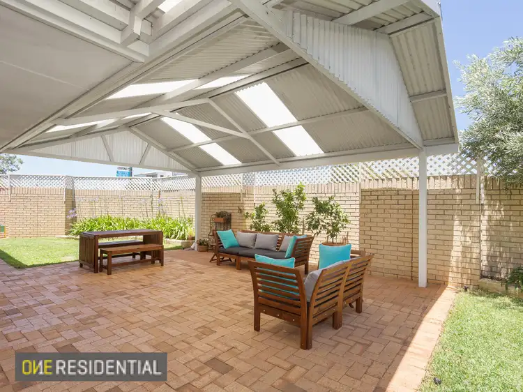 1/4 Lentona Road, Attadale WA 6156