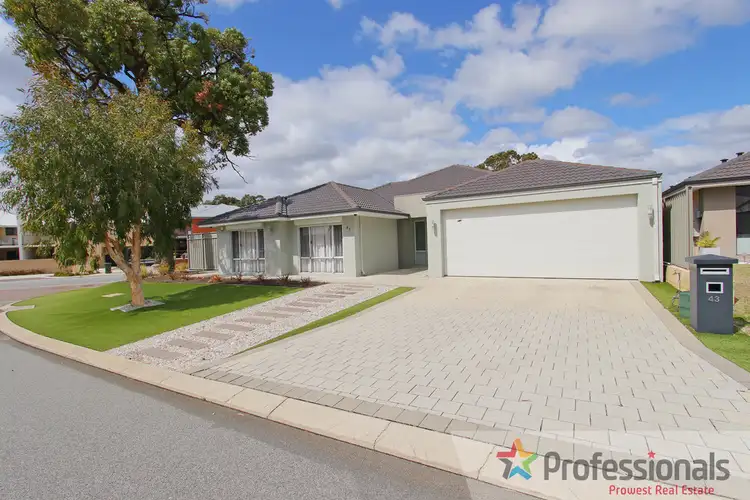 43 Blacksmith Street, Queens Park WA 6107