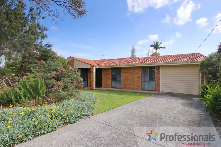 Second view of Homely house listing, 33 Ebro Way, Willetton WA 6155