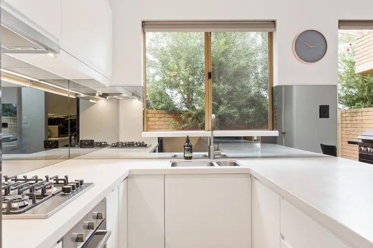 1/2 Wall Street, Maylands WA 6051