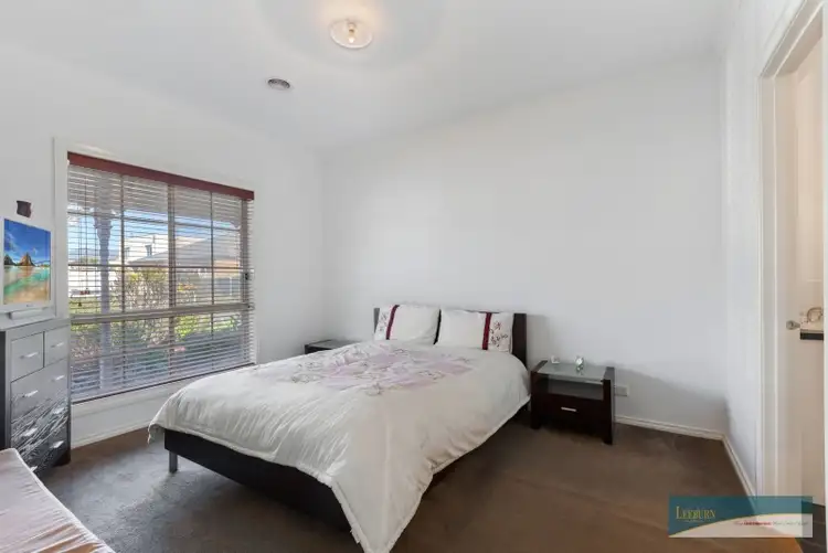 Fifth view of Homely house listing, 18 Pine Valley Rise, Craigieburn VIC 3064