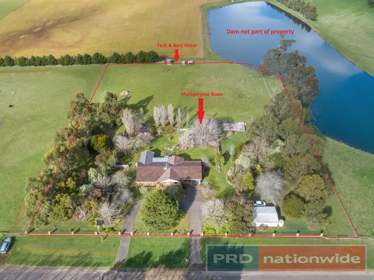 572 Blackswamp Road, Bullarook VIC 3352