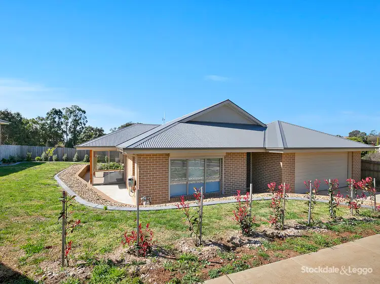 11 Willow Grove, Leongatha VIC 3953