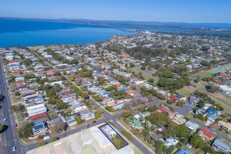 120 Arthur Street, Woody Point QLD 4019