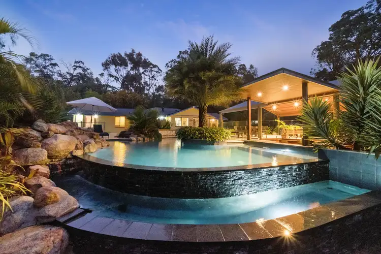 255 Elizabeth Avenue, Mundaring WA 6073