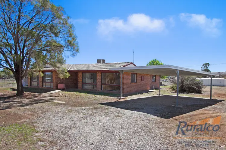 27 Stephen Road, Tamworth NSW 2340