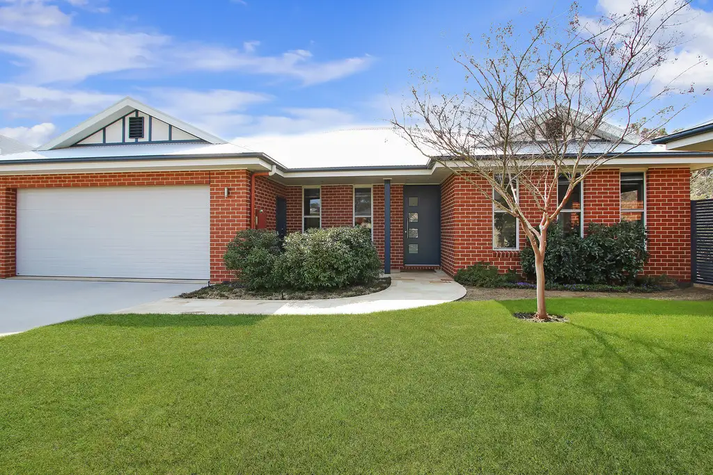 Main view of Homely house listing, 3 Caddy Court, West Wodonga VIC 3690