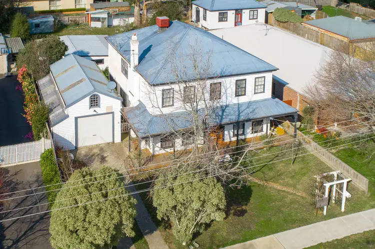 7 Howey Street, Gisborne VIC 3437