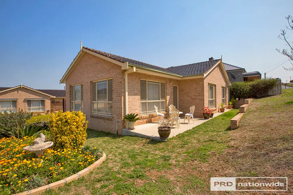Main view of Homely villa listing, 4/27-31 Carthage Street, Tamworth NSW 2340