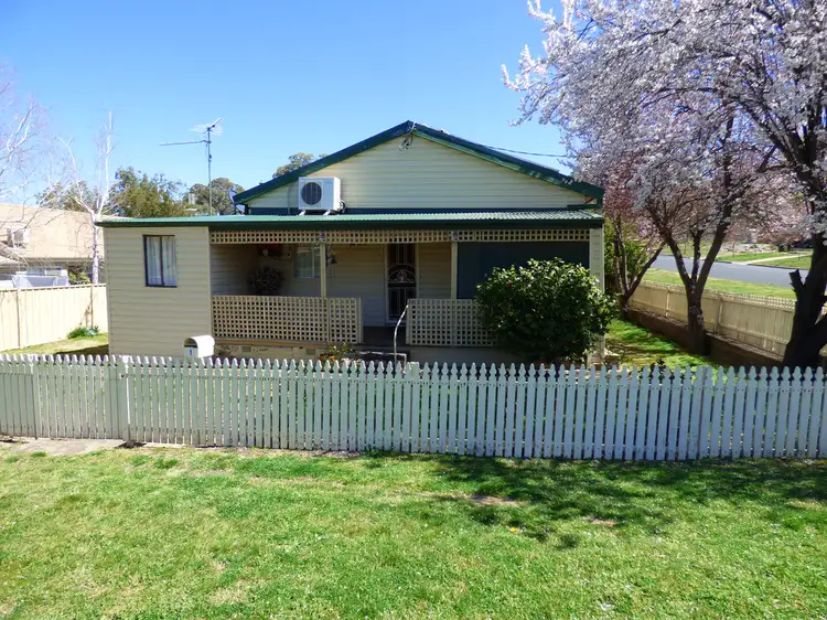 1 Stoneridge Street, Young NSW 2594
