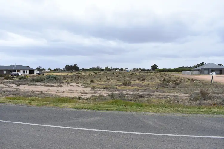 3 Bookmark Ave, Renmark SA 5341