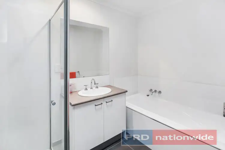 Fifth view of Homely house listing, 27 Willoby Drive, Alfredton VIC 3350