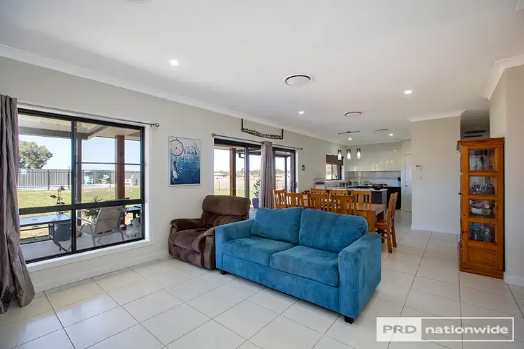 Third view of Homely house listing, 20 Horseshoe Place, Tamworth NSW 2340