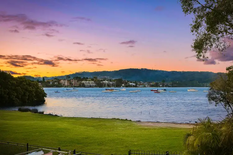 29 Bayside Drive, Green Point NSW 2251