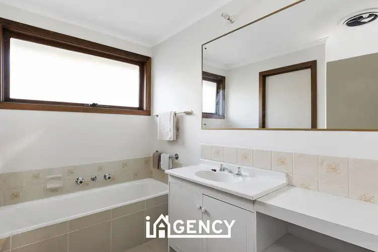 Sixth view of Homely house listing, 4 Currie Avenue, Endeavour Hills VIC 3802