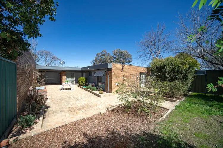 120 Livingston Avenue, Kambah ACT 2902