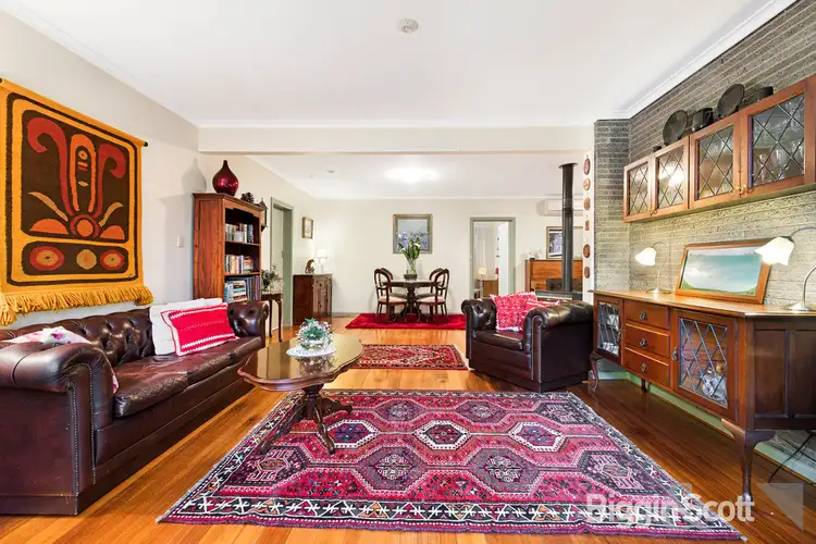 Second view of Homely house listing, 8 Risdon Drive, Notting Hill VIC 3168