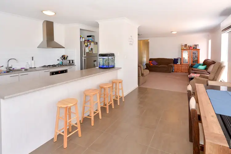 Second view of Homely house listing, 7 Devlin Close, Leeton NSW 2705