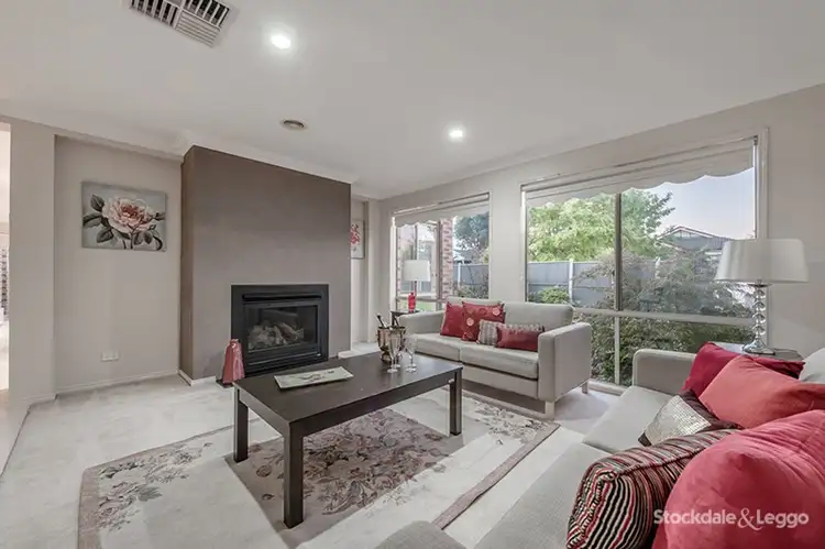 Fifth view of Homely house listing, 17 Mittagong Rise, Craigieburn VIC 3064