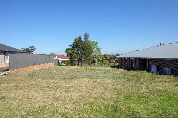 75 Laurie Drive, Raworth NSW 2321