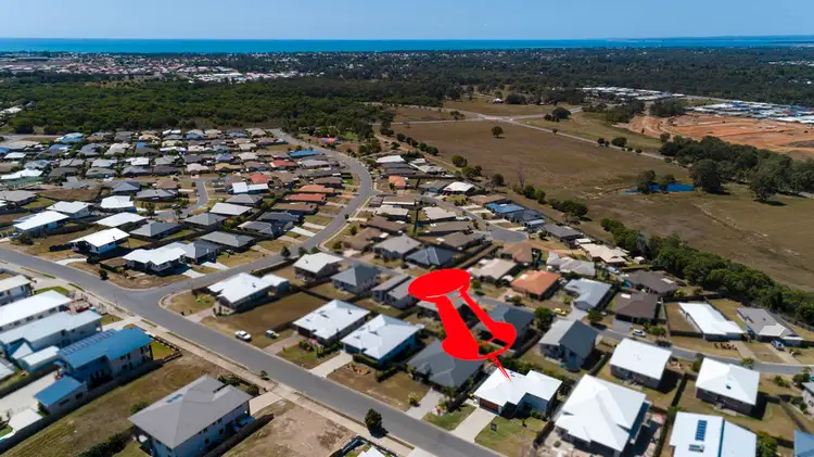 17 Sandy View Drive, Nikenbah QLD 4655