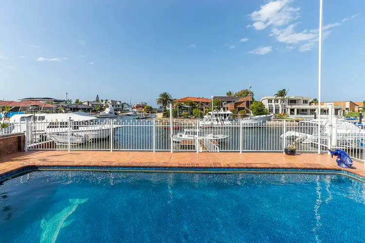 361 Bayview Street, Hollywell QLD 4216