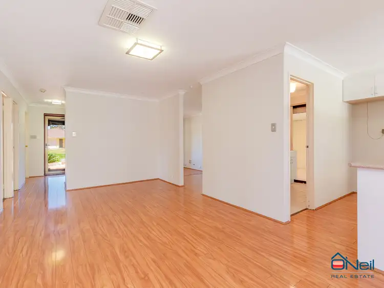 Fourth view of Homely house listing, 35 Guinivere Way, Camillo WA 6111