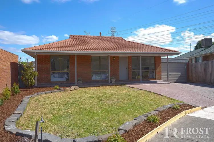 5 Bromwich Court, Mill Park VIC 3082