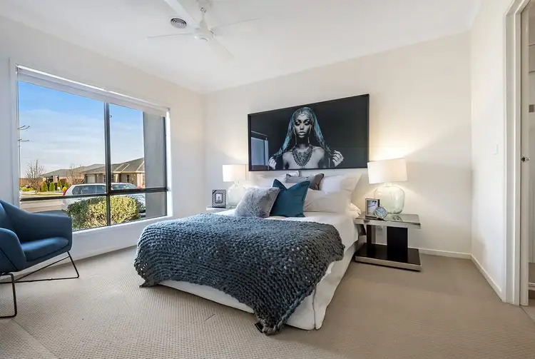Second view of Homely house listing, 21 Falls Avenue, Craigieburn VIC 3064