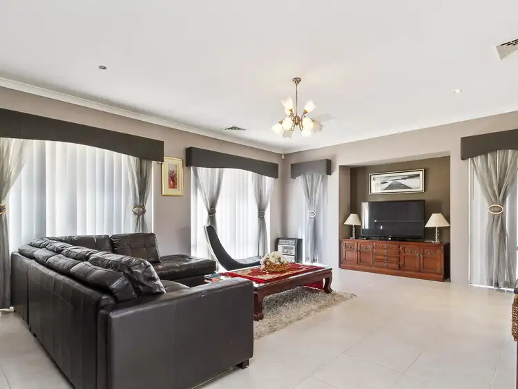 Sixth view of Homely house listing, 29 The Promenade, Wattle Grove WA 6107
