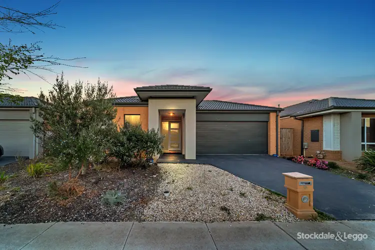 18 Casino Parade, Point Cook VIC 3030