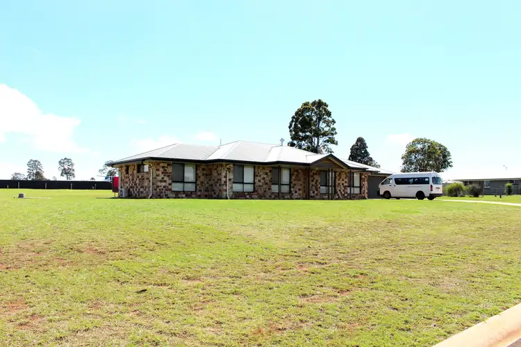 21 ROSELLA PARADE, Kingaroy QLD 4610