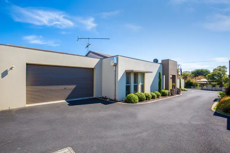 Second view of Homely house listing, 4/17 Shepherdson Road, Mount Gambier SA 5290