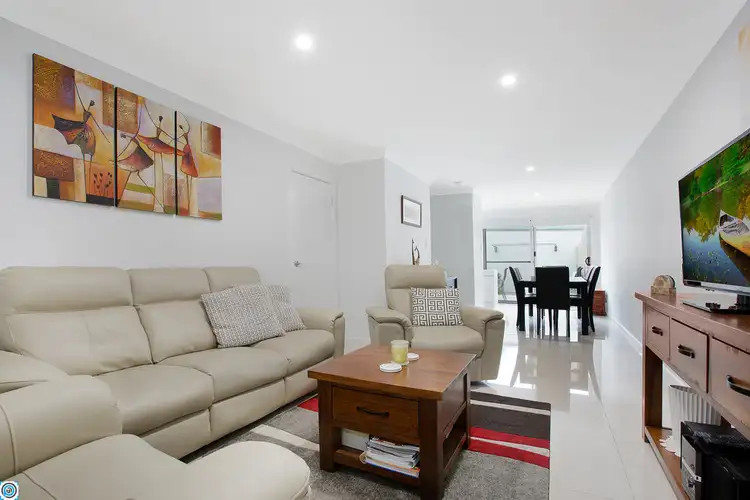 4/21 Pur Pur Avenue, Lake Illawarra NSW 2528