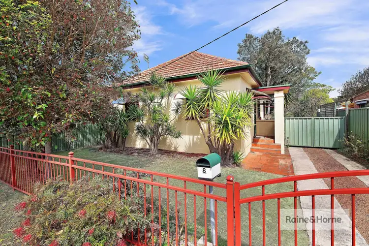 8 Bourke Road, Ettalong Beach NSW 2257