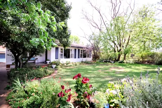 3 Dalton Street, Dubbo NSW 2830