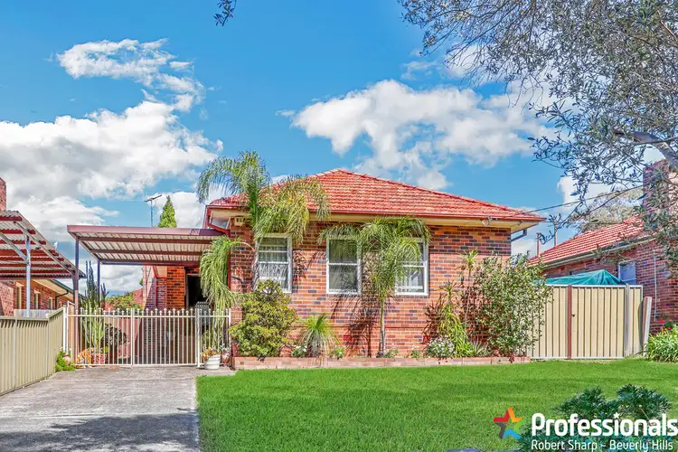 8 Alpha Avenue, Roselands NSW 2196