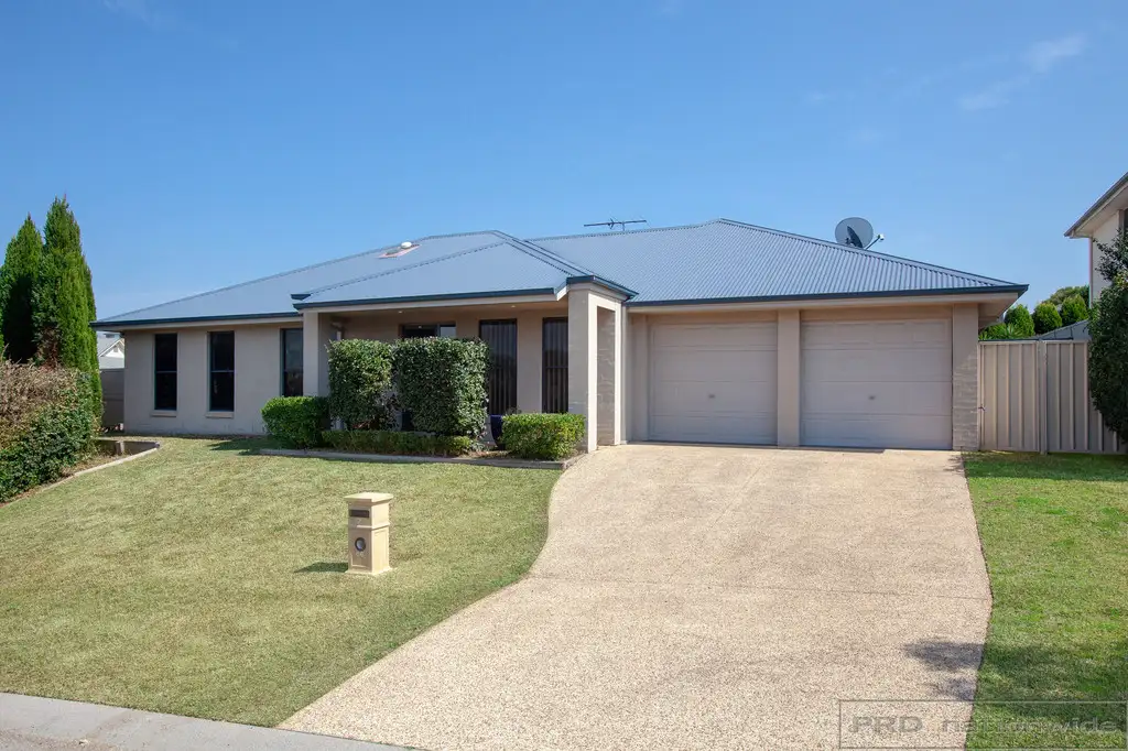 Main view of Homely house listing, 2/66 Canterbury Drive, Raworth NSW 2321