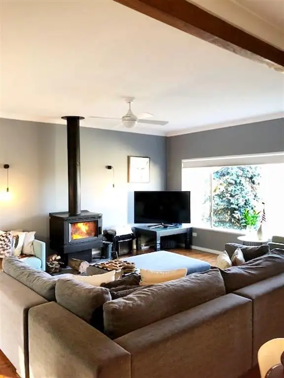 Sixth view of Homely house listing, 8 Eurabbie Street, Batlow NSW 2730