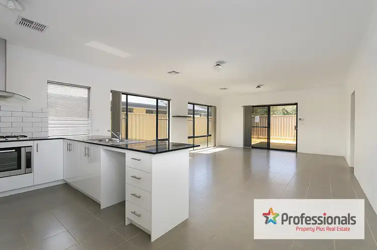 Fifth view of Homely house listing, 64 Cumbine Loop, Martin WA 6110