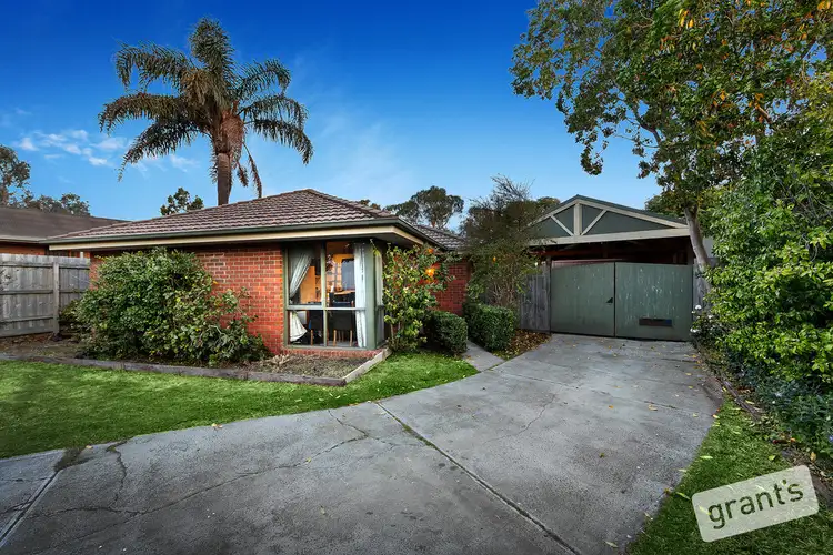 14 Honeysuckle Court, Cranbourne North VIC 3977