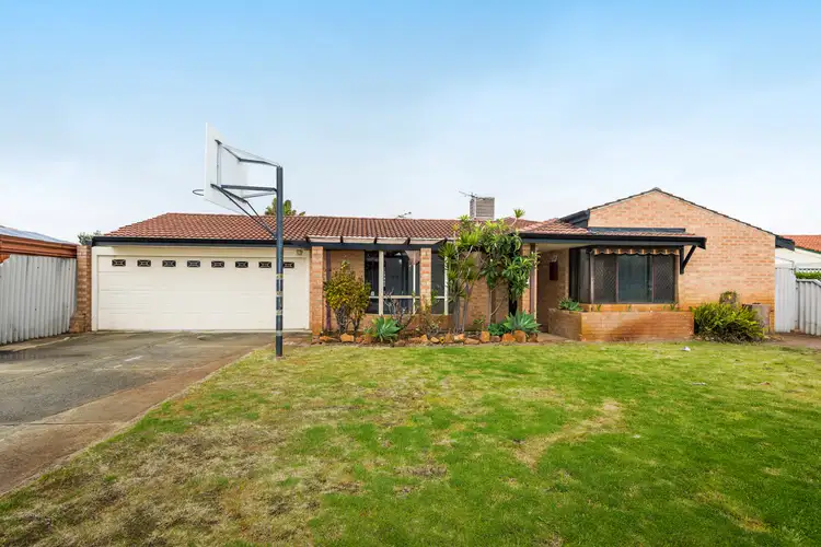 15 SMITH STREET, Beechboro WA 6063