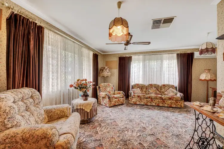 Second view of Homely house listing, 7 Lutana Court, Morphett Vale SA 5162