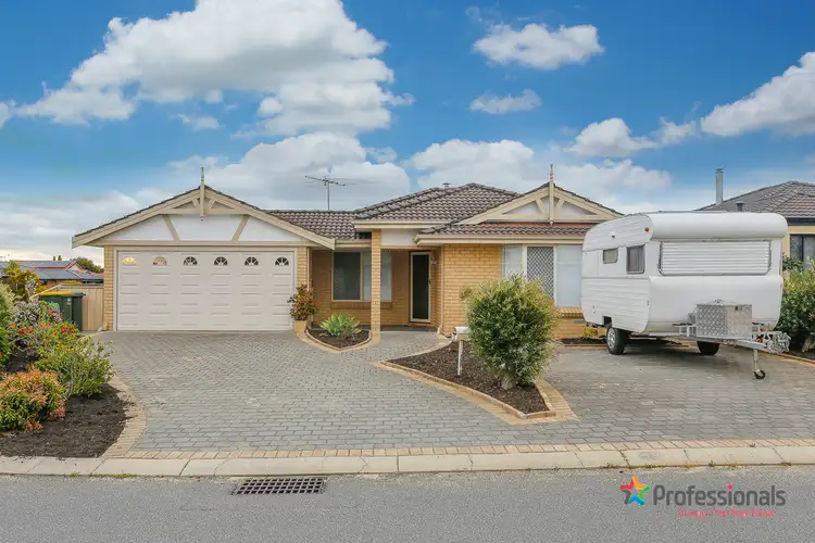 1 Masters Place, Marangaroo WA 6064