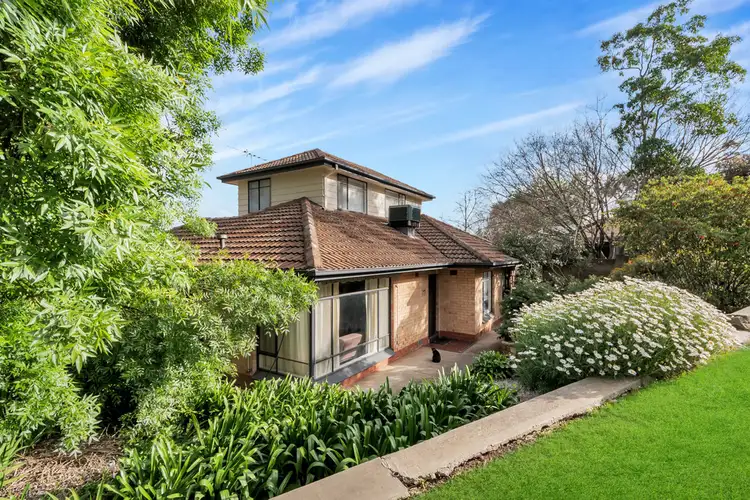 11 Bishops Hill Road, Happy Valley SA 5159
